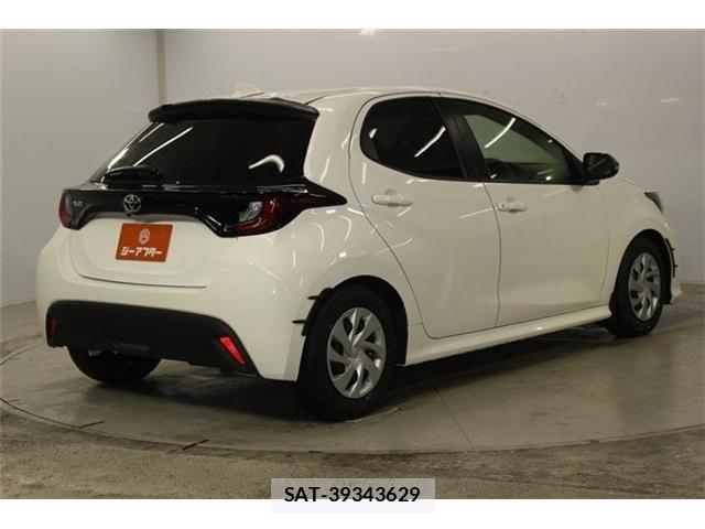 Toyota YARIS 2024-01 8851206-4