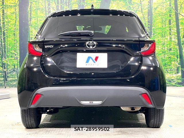 Toyota YARIS 2023-12 8851207-13