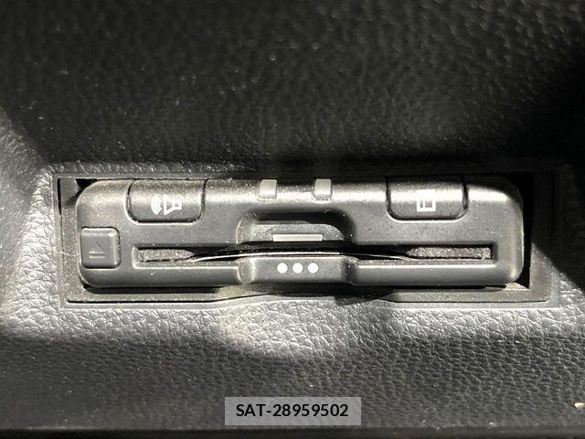 Toyota YARIS 2023-12 8851207-5