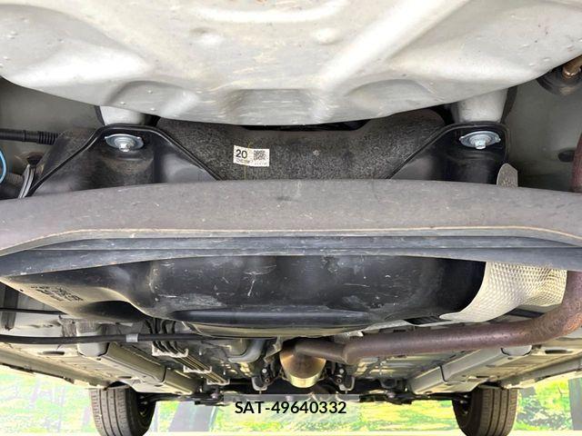 Toyota YARIS 2021-08 8851208-18