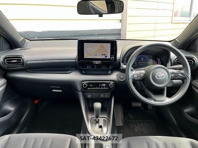 Toyota YARIS 2025-03 8872483-12
