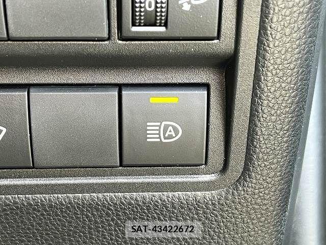 Toyota YARIS 2025-03 8872483-22