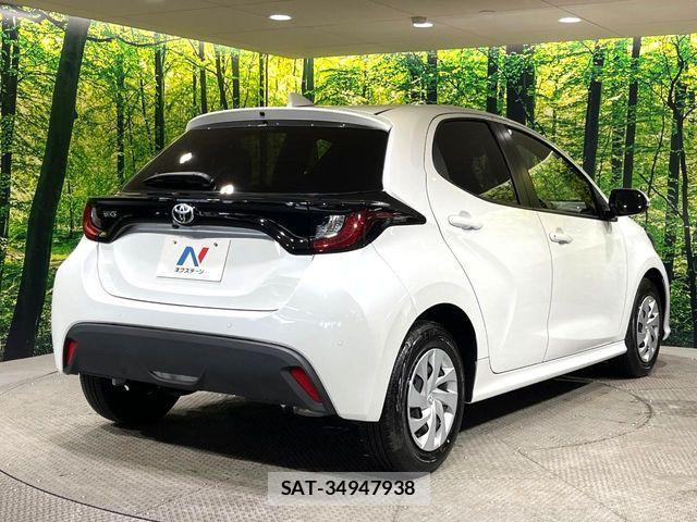 Toyota YARIS 2024-07 8883143-16