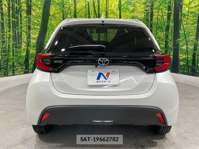 Toyota YARIS 2025-08 8883141-15