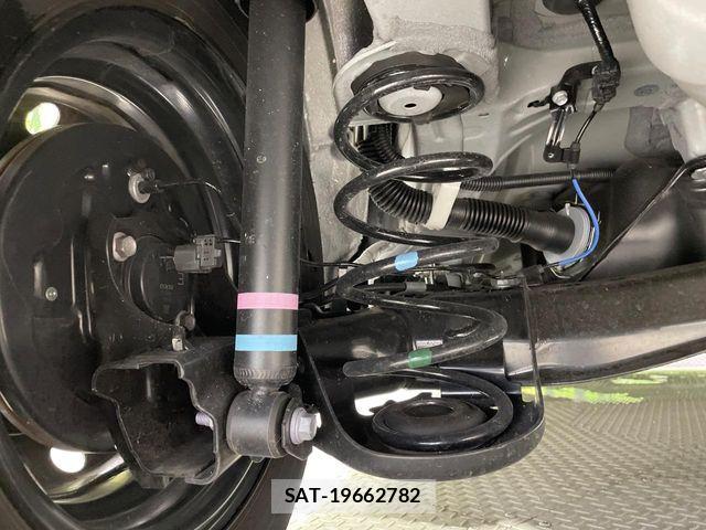 Toyota YARIS 2025-08 8883141-19