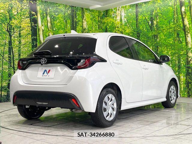 Toyota YARIS 2024-07 8883136-16
