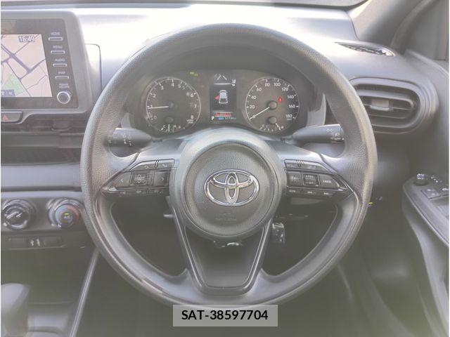 Toyota YARIS 2023-10 8883147-17
