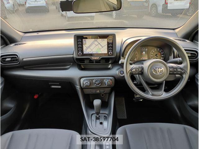 Toyota YARIS 2023-10 8883147-2