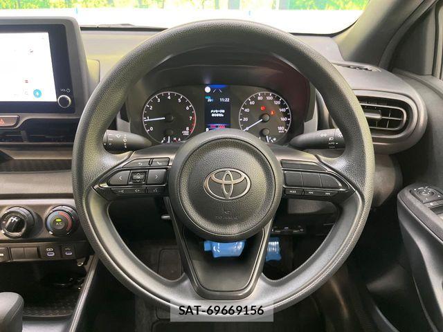 Toyota YARIS 2024-07 8883135-11
