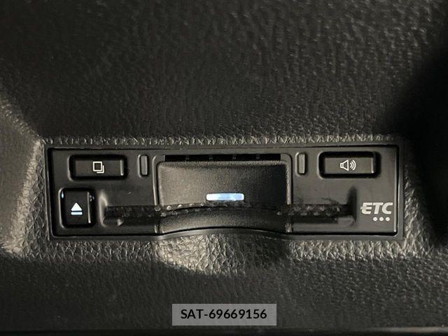 Toyota YARIS 2024-07 8883135-5
