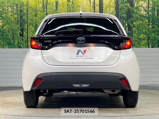 Toyota YARIS 2024-07 8883142-14