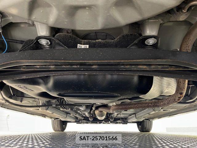 Toyota YARIS 2024-07 8883142-18