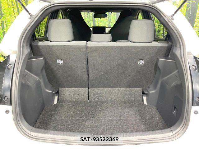 Toyota YARIS 2025-01 8883145-9