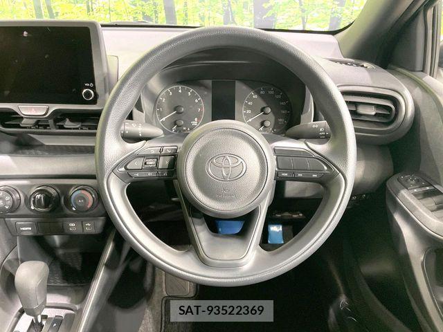 Toyota YARIS 2025-01 8883145-10