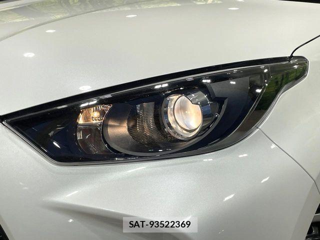 Toyota YARIS 2025-01 8883145-11