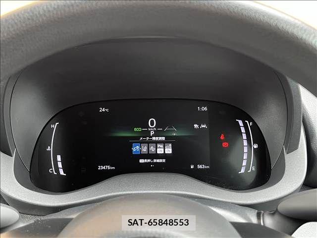 Toyota YARIS 2025-03 8883139-25