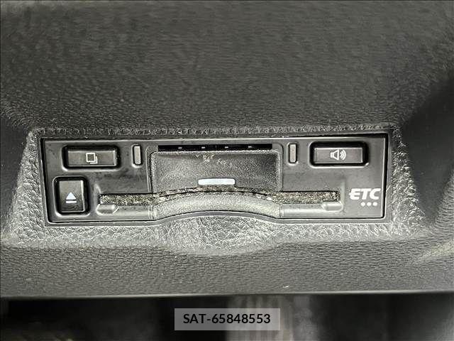 Toyota YARIS 2025-03 8883139-28