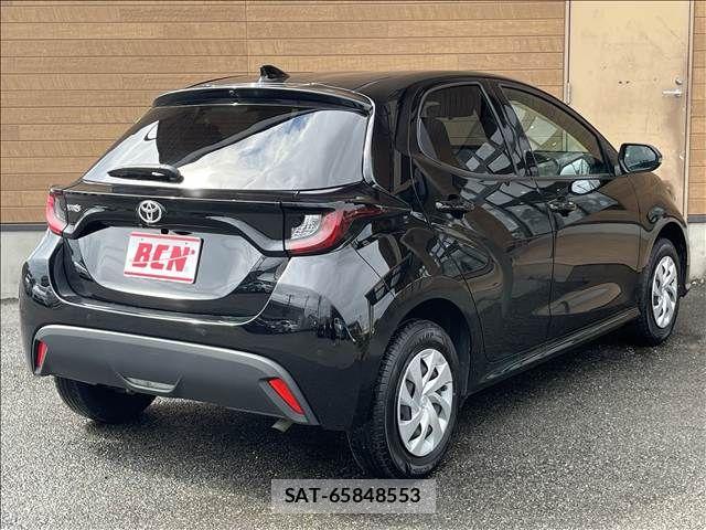 Toyota YARIS 2025-03 8883139-5
