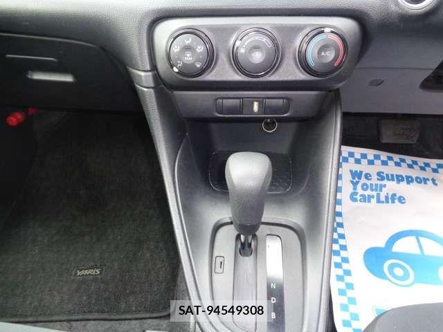 Toyota YARIS 2021-03 8883150-14