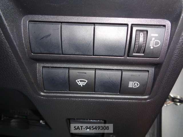 Toyota YARIS 2021-03 8883150-15