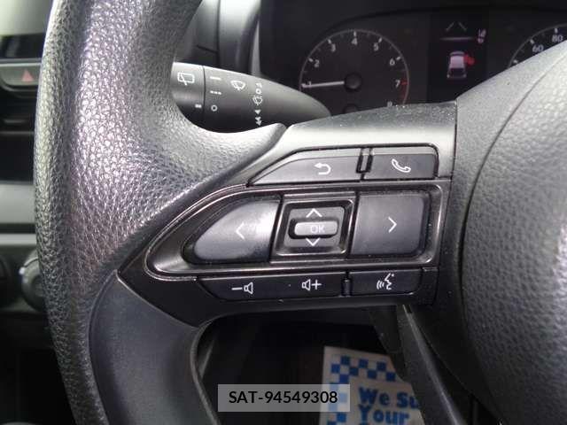 Toyota YARIS 2021-03 8883150-18