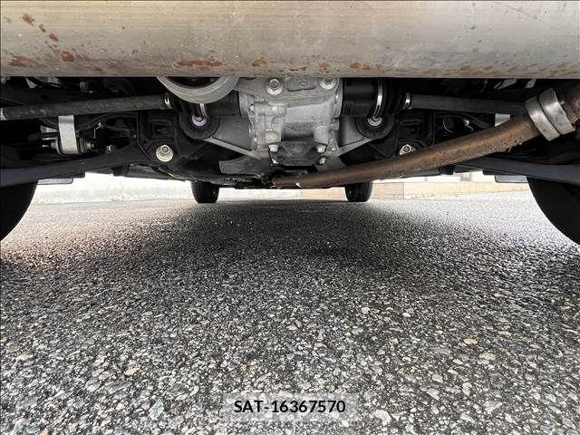 Toyota YARIS 2025-03 8883138-9
