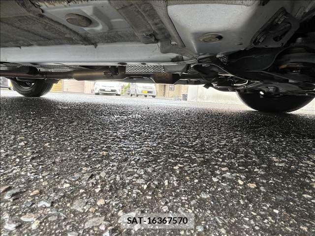 Toyota YARIS 2025-03 8883138-11
