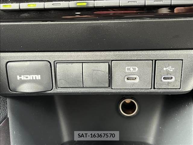 Toyota YARIS 2025-03 8883138-23
