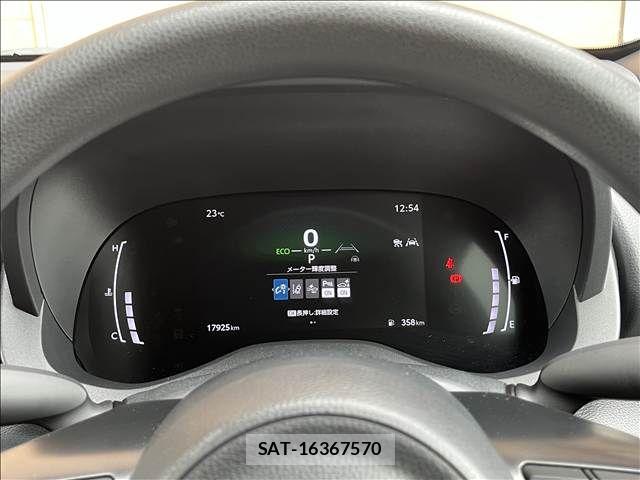 Toyota YARIS 2025-03 8883138-25