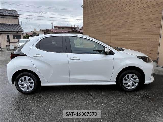 Toyota YARIS 2025-03 8883138-4