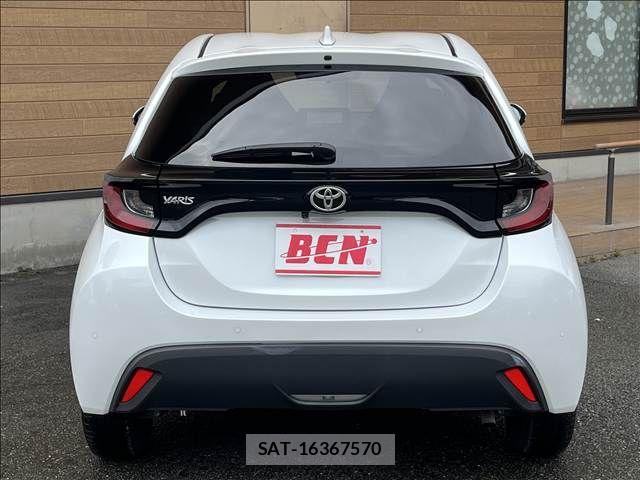 Toyota YARIS 2025-03 8883138-6