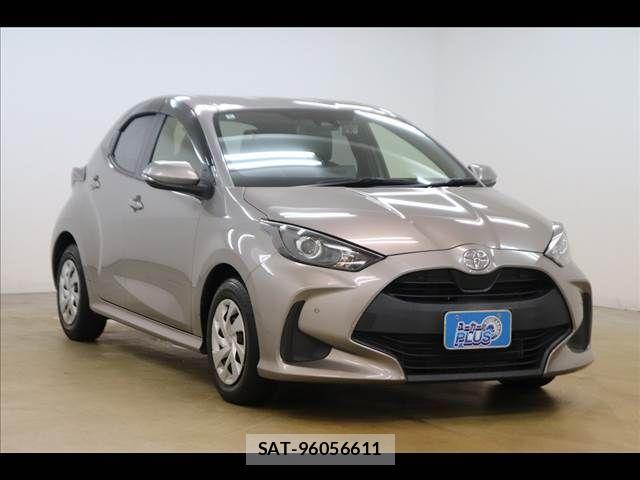 Toyota YARIS 2022-06 8883144-17