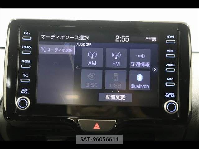 Toyota YARIS 2022-06 8883144-29