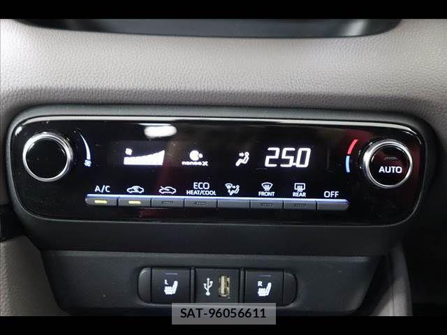 Toyota YARIS 2022-06 8883144-7