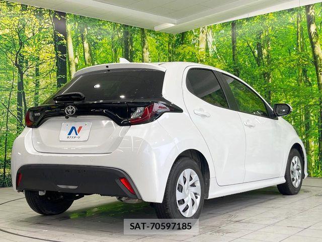 Toyota YARIS 2024-07 8883140-16