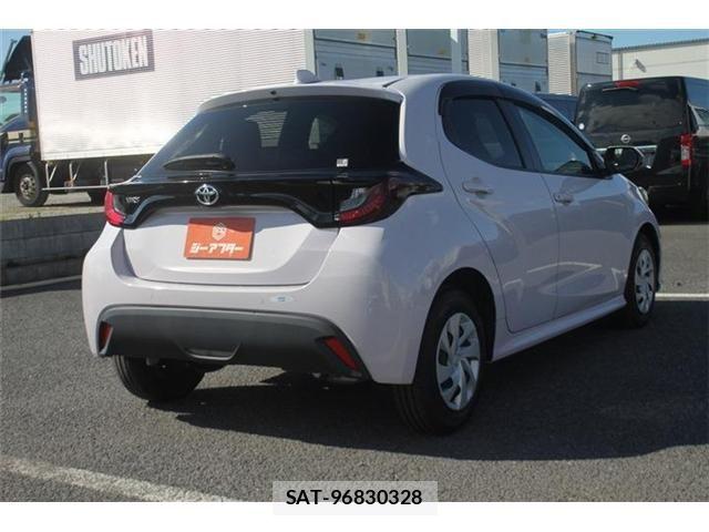 Toyota YARIS 2021-05 8884679-15