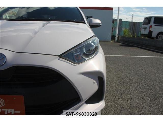 Toyota YARIS 2021-05 8884679-25