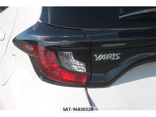 Toyota YARIS 2021-05 8884679-27
