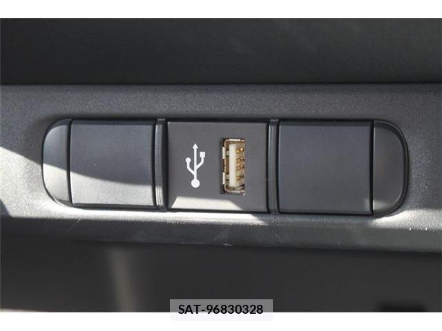 Toyota YARIS 2021-05 8884679-3
