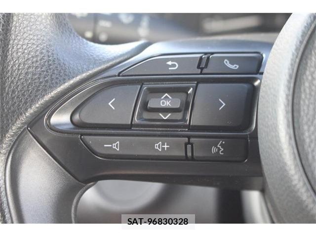 Toyota YARIS 2021-05 8884679-6