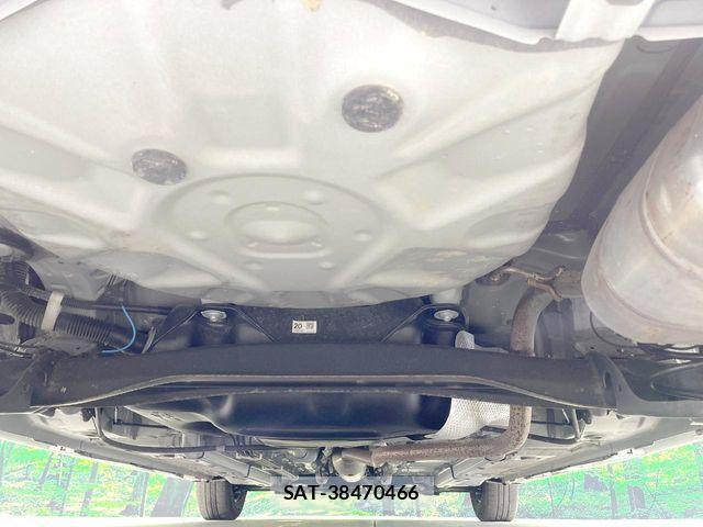 Toyota YARIS 2024-07 8884677-18
