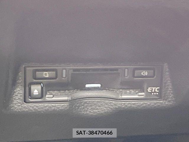Toyota YARIS 2024-07 8884677-5