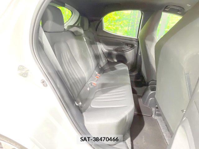 Toyota YARIS 2024-07 8884677-8