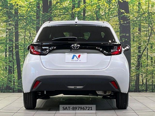 Toyota YARIS 2024-09 8884671-15