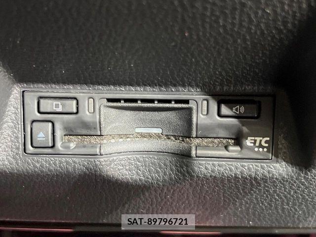 Toyota YARIS 2024-09 8884671-5