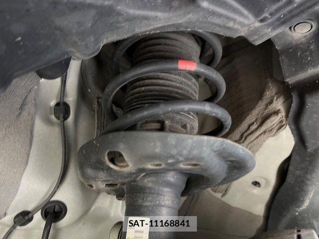 Toyota YARIS 2024-07 8884675-19