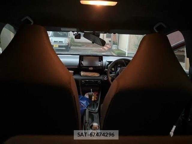 Toyota YARIS 2021-06 8884680-6