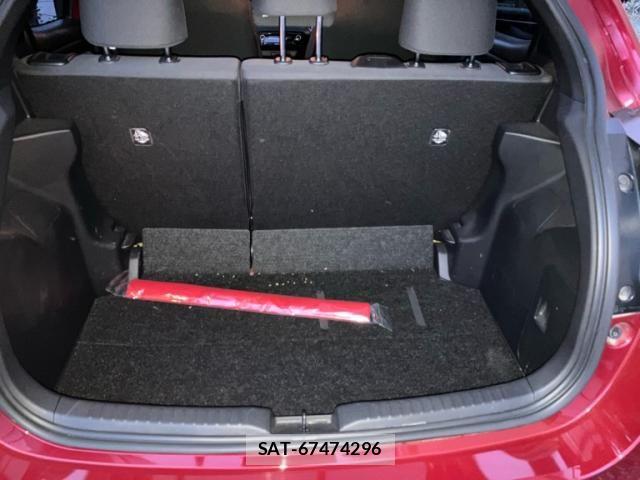 Toyota YARIS 2021-06 8884680-7
