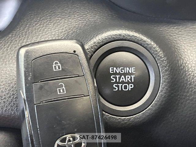 Toyota YARIS 2024-07 8884667-7