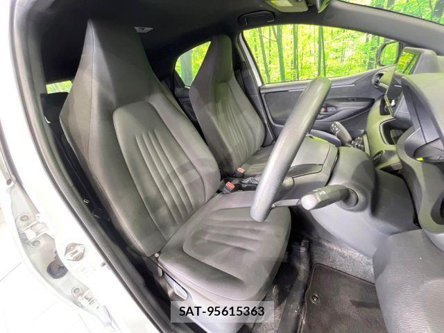 Toyota YARIS 2024-07 8884673-8